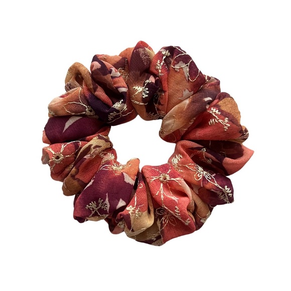 Floral Patterned Scrunchie - Picture 2 of 4